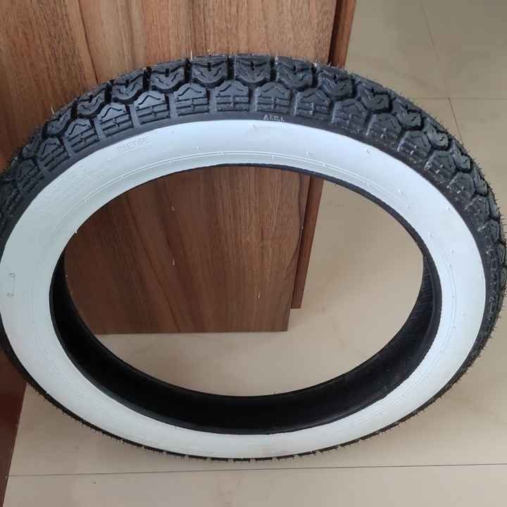 White Side Wall Tire Motorcycle Tires for Sale